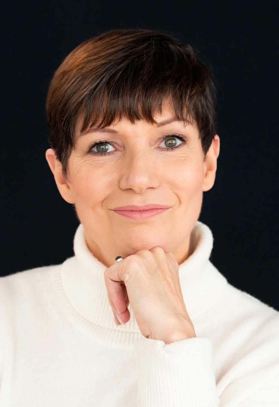Raphaela Dell